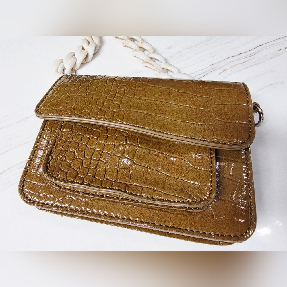 HVISK Small Crossbody Bag with Interchangeable Tortoise Chain